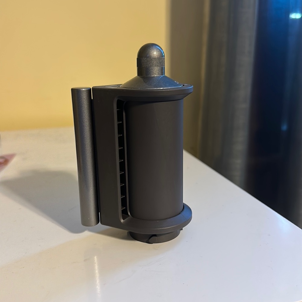 Dyson multistyler smoothing attachment